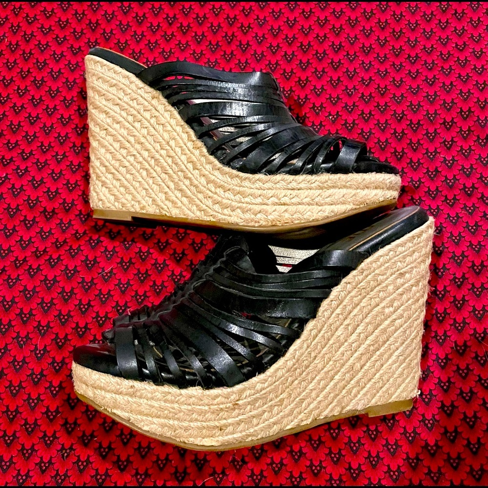 MeToo vintage, deadstock, open toe, leather,  espadrille wedges. 7.5